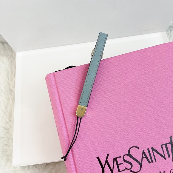 Authentic Gucci Tiffany Blue Patent Leather GG Logo Lanyard / Keychain - Picture 15 of 15